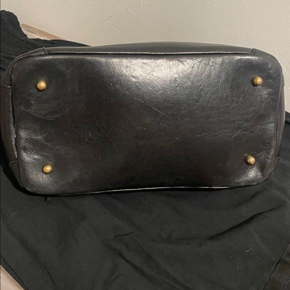 Vintage Brahmin 80s, Black Leather Doctor bag, Velour Interior, Brass Hardware - Picture 12 of 12